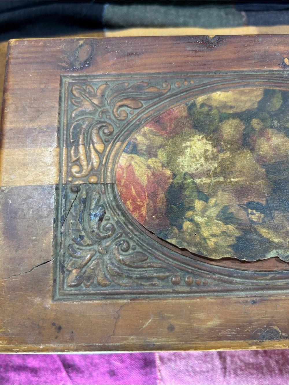 40’s Vintage Wooden Decorative Jewelry Box with flower and bird lithograph - Picture 4 of 13